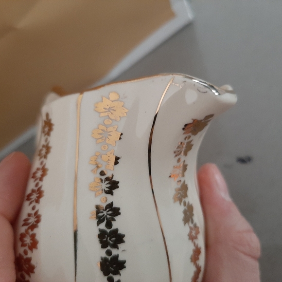 ๐ BUY 2 GET 2 FREE AUTHENTIC 1940 Sadler England Teapot and Creamer - Picture 9 of 10